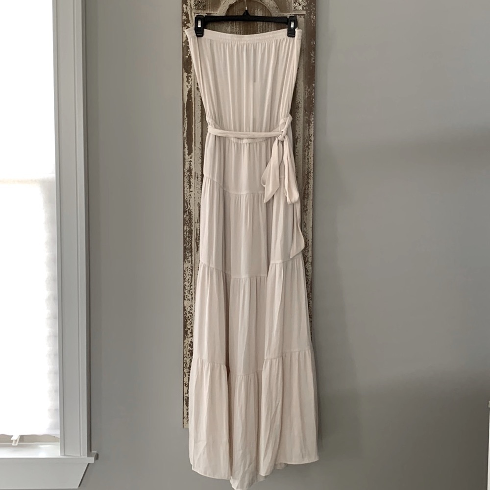 NWT Naked Zebra Off White/Cream Strapless Summer Tiered Long Dress (Small)